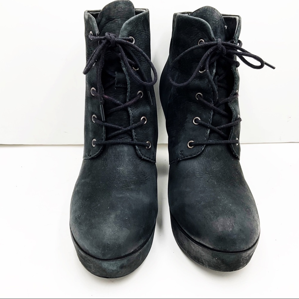 {STEVE MADDEN} 'Raspy' Distressed Leather Platform Boots - Picture 15 of 16